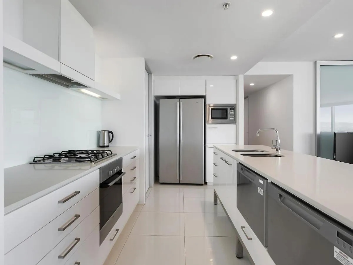 Luxury 3 Bedroom Apartment With Ocean Views - Coast Hm Gold Coast